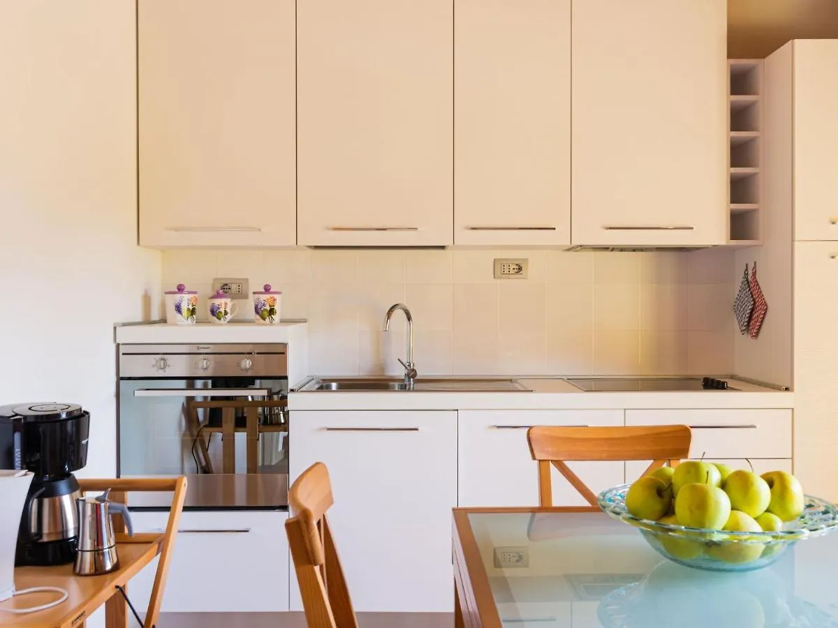 Apartment Giuse - Dma205 By Interhome Домазо